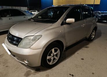 Toyota: Toyota ist: 2003 г., 1.3 л, Автомат, Газ, Универсал
