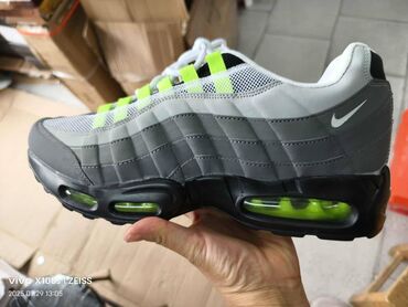 skechers crvene patike: Patike, Nike, veličina - 46