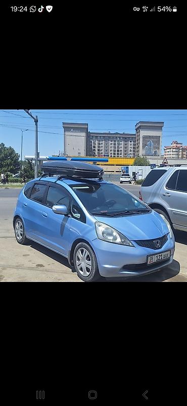 Honda: Honda Jazz: 2009 г., 1.3 л, Вариатор, Бензин, Хэтчбэк — 3