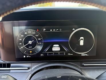 Kia: Kia Carnival: 2021 г. — 17