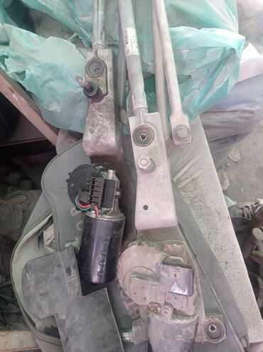 Другие аксессуары: Форд Фокус 1. поддон от Сплит порт 2 л. Блок АБС. Смотрите фотки 30 — 3