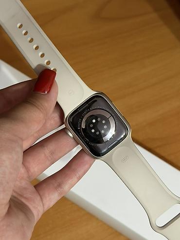 Apple Watch: Apple Watch (алюминий, светлый корпус) с ремешком Sport Band в цвете — 2