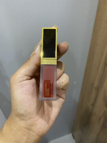 чехол с помадой: Матовая помада от Том Форд. Оттенок Scarlet stiletto 133 (6ml)