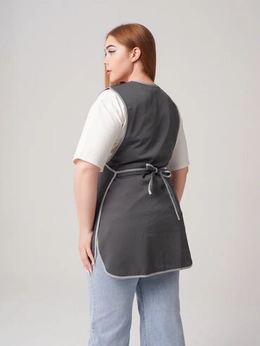 Спецодежда: Стильный и удобный фартук, созданный для ежедневной работы. Модель — 23