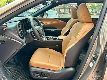 сктер: Lexus RX: 2025 г., Автомат, Бензин, Кроссовер — 2