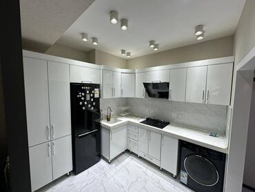 Uzunmüddətli kirayə mənzillər: 28 May metrosu yanınında mənzil kirayə verilir. Mərtəbə 15/7. Ümumi — 19