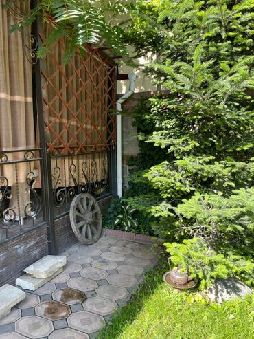 Отели и хостелы: Хостел в самом сердце Бишкека! 📍 Рядом с Центральной мечетью | 🕌 — 8