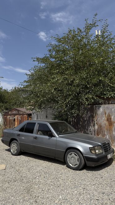 2 3 мерс: Mercedes-Benz W124: 1992 г., 2 л, Механика, Бензин, Седан