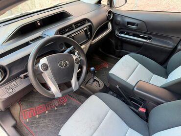 Toyota: Toyota Prius: 1.5 l | 2016 il Hetçbek — 7