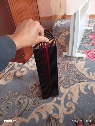 умничка у тумбочки бригада: Аккордеон мех красный размер 3/4