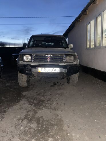 недорогой внедорожник бу: Mitsubishi Pajero: 1992 г., 2.5 л, Механика, Дизель, Внедорожник