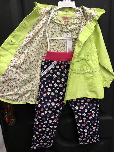 детский спортивный костюм на девочку: Комплект, Новый