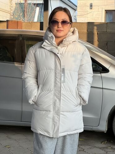 Пуховики и зимние куртки: Женские верхние вещи — подборка для холодного сезона 1) Двубортное — 16