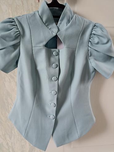 light blue: Женская блуза/корсетный топ пастельно‑голубого цвета. - Силуэт — 1