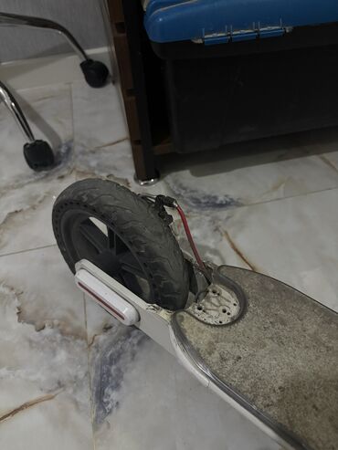 Elektrikli samokatlar: Toba ST-440 süret40,350waat seliqeli işlenib 1200km yol gedib tek — 6