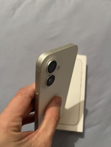 Apple iPhone: IPhone 16, Б/у, 256 ГБ, Белый, Защитное стекло, Чехол, Кабель, 91 % — 11