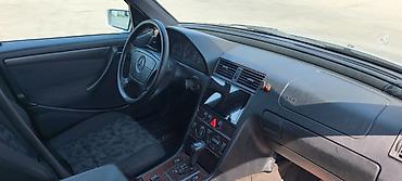 ceska disk: Mercedes-Benz C-Class: 2.2 l | 1999 il Sedan — 8