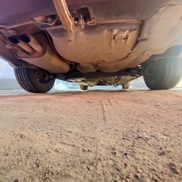 Volkswagen: Volkswagen Passat Variant: 2002 г., 2.3 л, Механика, Бензин, Универсал — 8