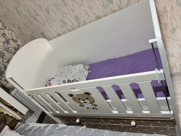 2 mertebe tortlar: Для девочки и мальчика, Б/у, Четырехугольная, Колыбель, Без бортиков, С матрасом, Без механизма качания