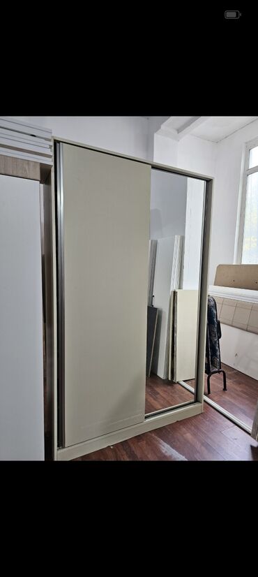 шкаф железный офисный: Б/у, 2 двери Прямой шкаф, Гардеробный шкаф at lalafo.az шкаф железный офисный: Б/у, 2 двери Прямой шкаф, Гардеробный шкаф