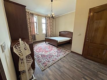 Долгосрочная аренда домов: 280 м², 6 комнат — 8