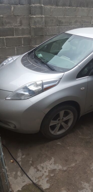 нисан санни: Nissan Leaf: 2011 г., 0.5 л, Типтроник, Электромобиль, Хэтчбэк