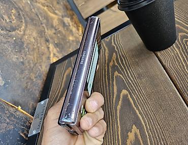 poco 4 pro: Samsung Galaxy Fold 2, Б/у, 256 ГБ, цвет - Золотой, 1 SIM, 2 SIM — 5