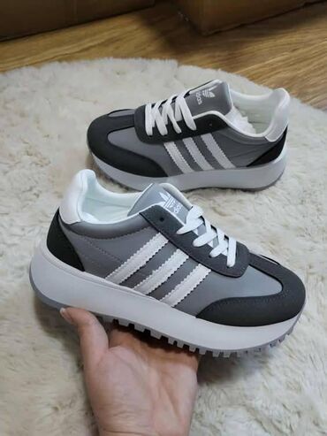 grubin нови сад слике: Adidas patike sa platformom Novo Brojevi 36 do 41 fb Moja Kupovina