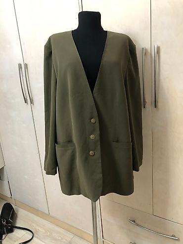 Другая женская одежда: Юбки джинсы штаны пиджаки шарфы . Размеры разные . Цена — 6