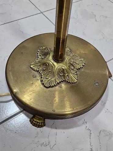 slika mi treba: Podna lampa Dobro stanje Licno preuzimanje ili prevoz uz dogovor — 2