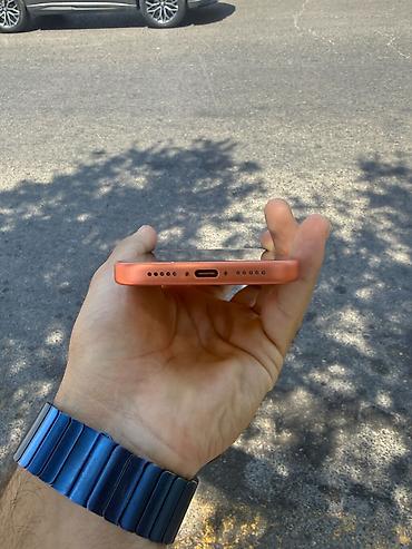 iphone 111: IPhone 17 Pro, 256 GB, Narıncı, Zəmanət, Simsiz şarj, Face ID — 4