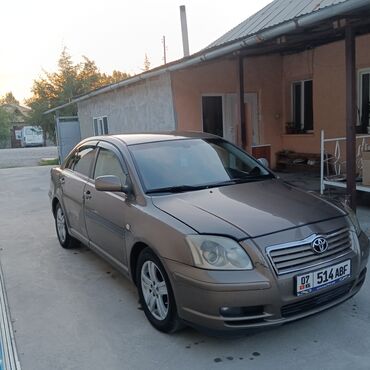 Toyota: Toyota Avensis: 2005 г., 2 л, Механика, Бензин, Седан