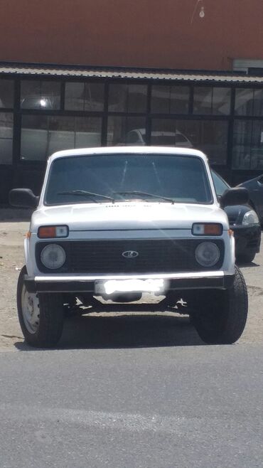 VAZ (LADA): VAZ (LADA) 4x4 Niva: 1.7 l | 1988 il Ofrouder/SUV
