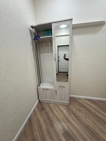 ev kirayesi: Sumqayıt şəhər, Bulvar küçəsi, Bulvar Qayalı marketin yaxınlığında, 3 — 10