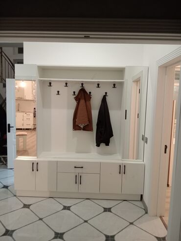 Sifarişlə masa və oturacaq dəstləri: Oval masa, Eyvan üçün, 6 nəfər — 25