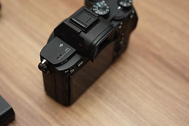 sony aparat: Məhsul: Sony α7 III (A7 III) tam kadr güzgüsüz fotoaparat gövdəsi — 4