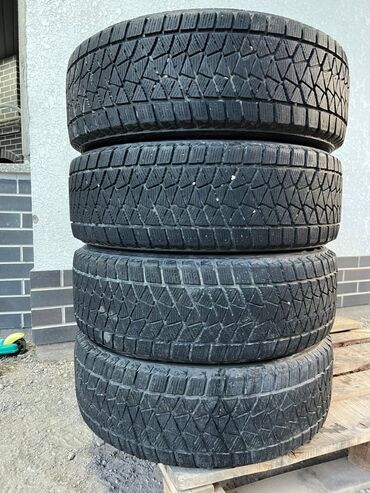 Шины: Шины 225 / 65 / R 17, Зима, Б/у, Комплект, Легковые, Япония, Bridgestone