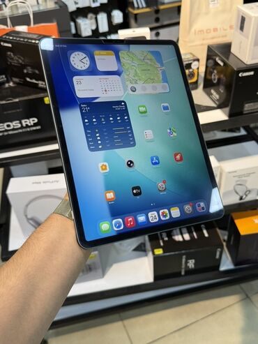 Apple iPad: • IPad Pro 11 // 64GB // 2018 // • Tam ideal veziyyetdedir.Hec bir -da lalafo.az — 2 Apple iPad: • IPad Pro 11 // 64GB // 2018 // • Tam ideal veziyyetdedir.Hec bir — 2