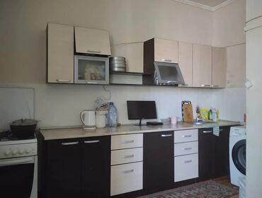 квартира берилет аламедин базар: 1 бөлмө, 40 кв. м, Сталинка, 1 кабат, Косметикалык ремонт