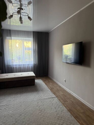 квартиры в продажу: 3 комнаты, 70 м², 2 этаж