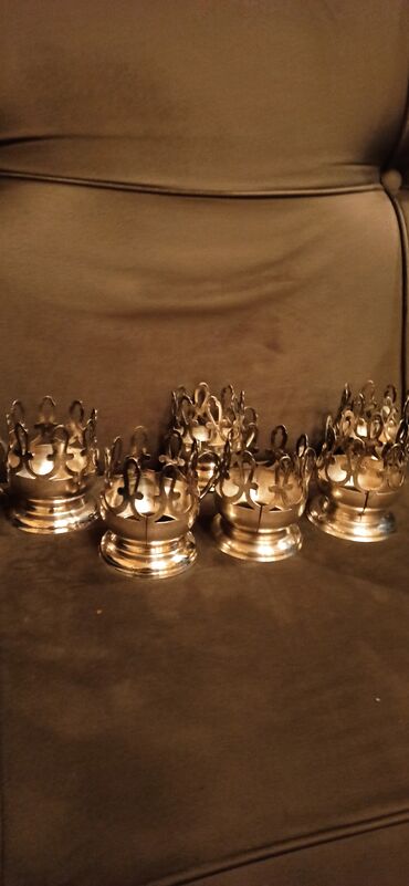 Sandıqlar: Əl işinə bənzər lak qutusu – şərq nağılı üslublu miniatür rəsmlə. - — 24