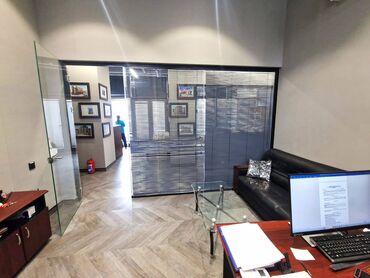 Anbar və emalatxanalar: Nəsimi rayonu, 1-ci mkrn “20 Yanvar” metrosunun yaxınlığında 4 otaqlı — 7