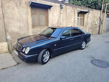 w210 duman: Mercedes-Benz E-Class: 2.4 l | 1998 il Sedan — 2