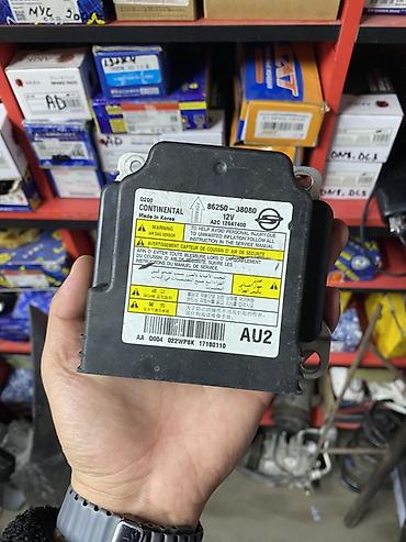 e 303: Блок управления подушками безопасности (SRS Airbag ECU) - — 1