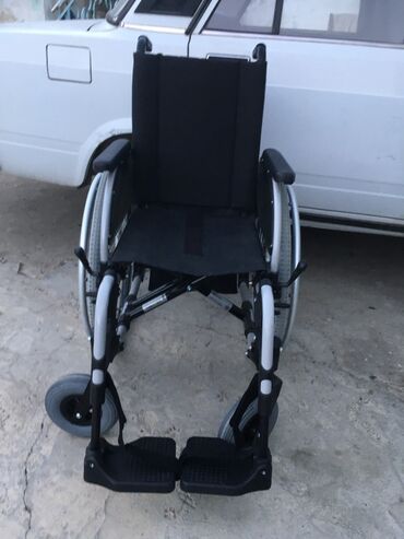 Tibbi avadanlıq: Ottobock manual əlil arabası - Brend: Ottobock - Çərçivə: yüngül