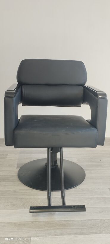 письменный стол бишкек с доставкой: Парикмахерское/барбер-кресло - Цвет: черный - Обивка: экокожа (легко