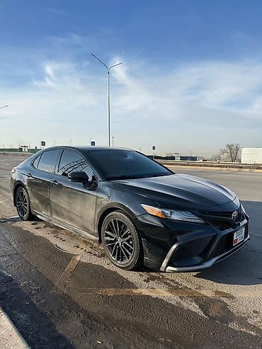 Toyota: Toyota Camry: 2021 г., 2.5 л, Автомат, Бензин, Седан — 12