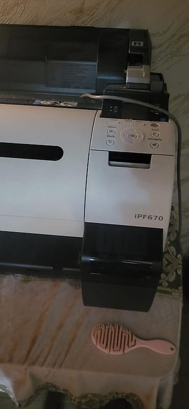 robot pencere silen: Canon imagePROGRAF (wide format) plotter/printer - Brend/model: Canon — 2