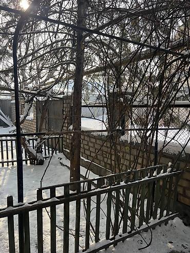 Продажа коттеджей и домов: Продаю дом . Находится Шербакова /Манаса рядом Кут парк точный Адрес — 9