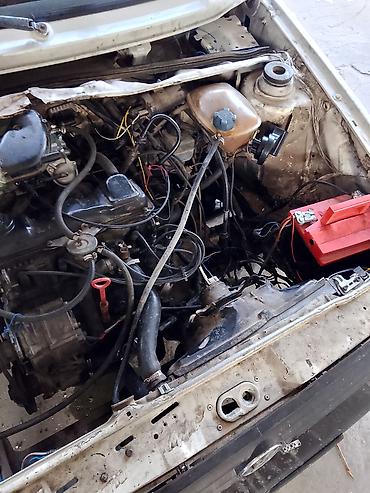 Volkswagen: Volkswagen Jetta: 1988 г., 1.8 л, Механика, Седан — 6